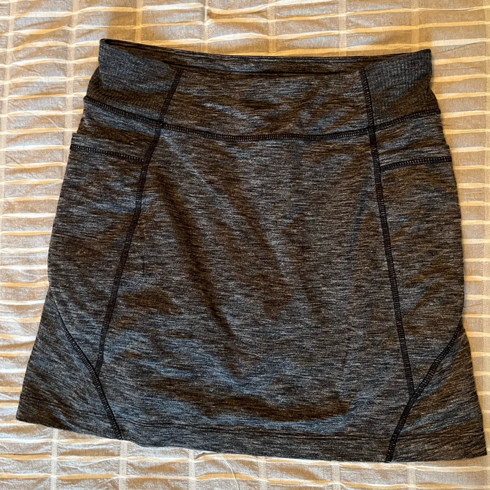 Athleta Heather grey skirt/skort